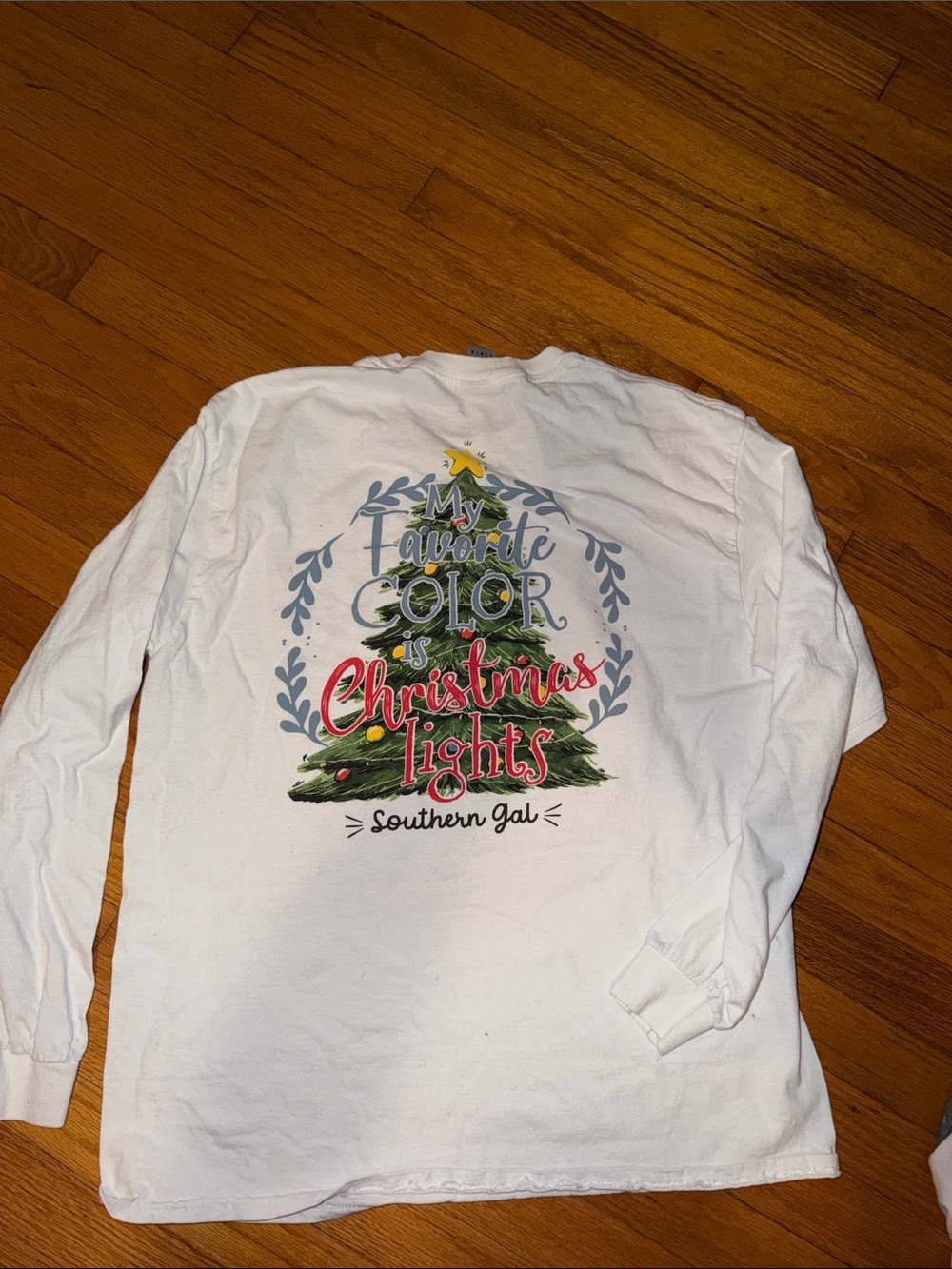 White Long-Sleeve Womens Southern Gal Christmas Lights Graphic Tee size large